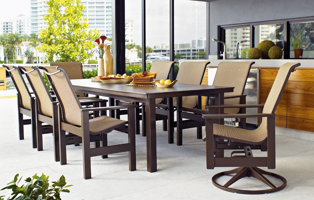 Leeward Dining