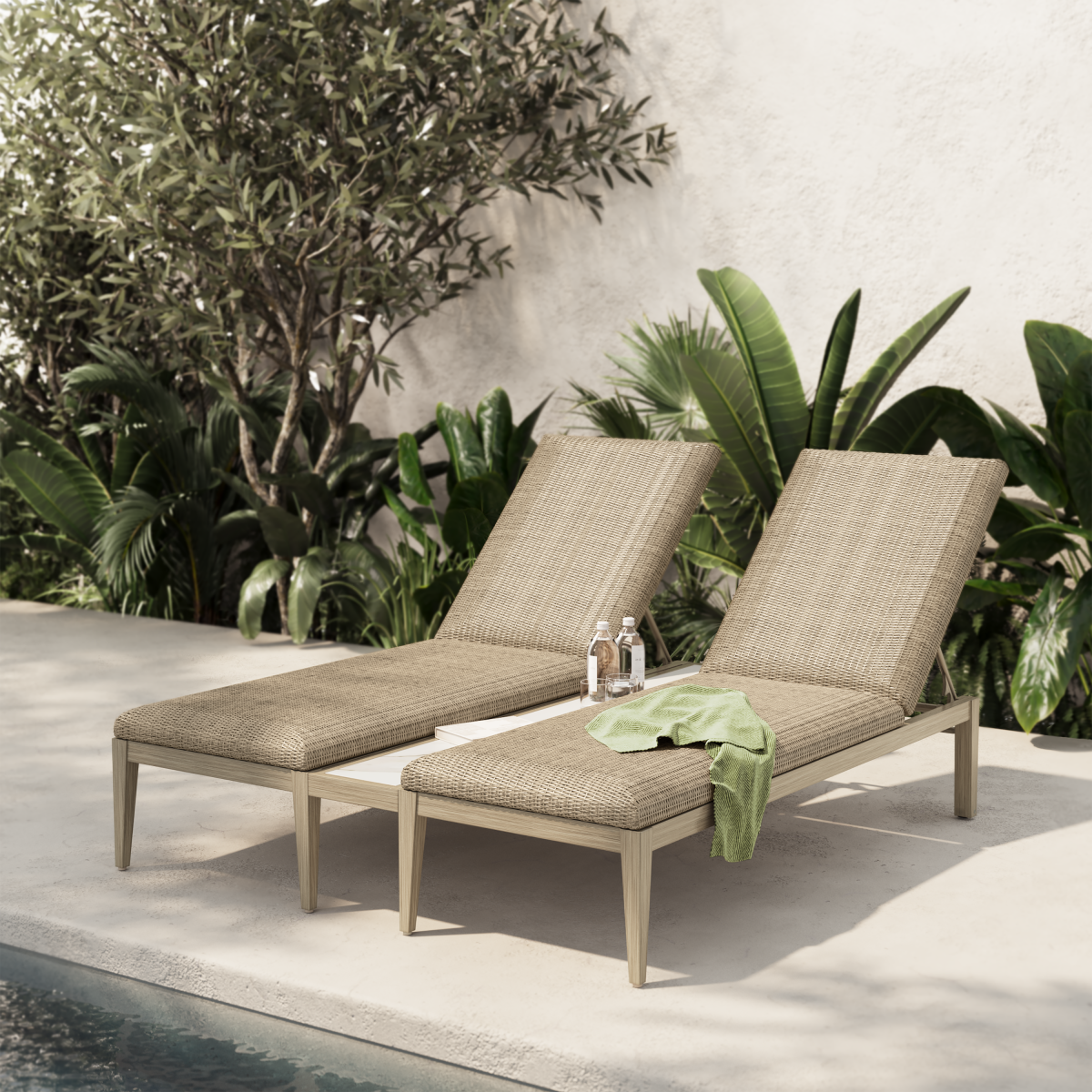Siena Chaise Lounges Barley-Flax + Siena-Aspen Chaise Table